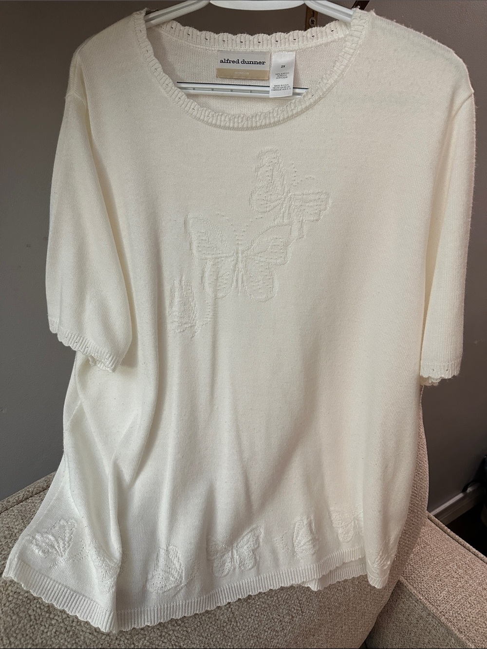 Alfred Dunner Cream Short Sleeve Knit Top with Subtle Butterfly Motif